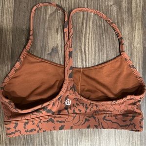 Lululemon flow y nulu bra light support